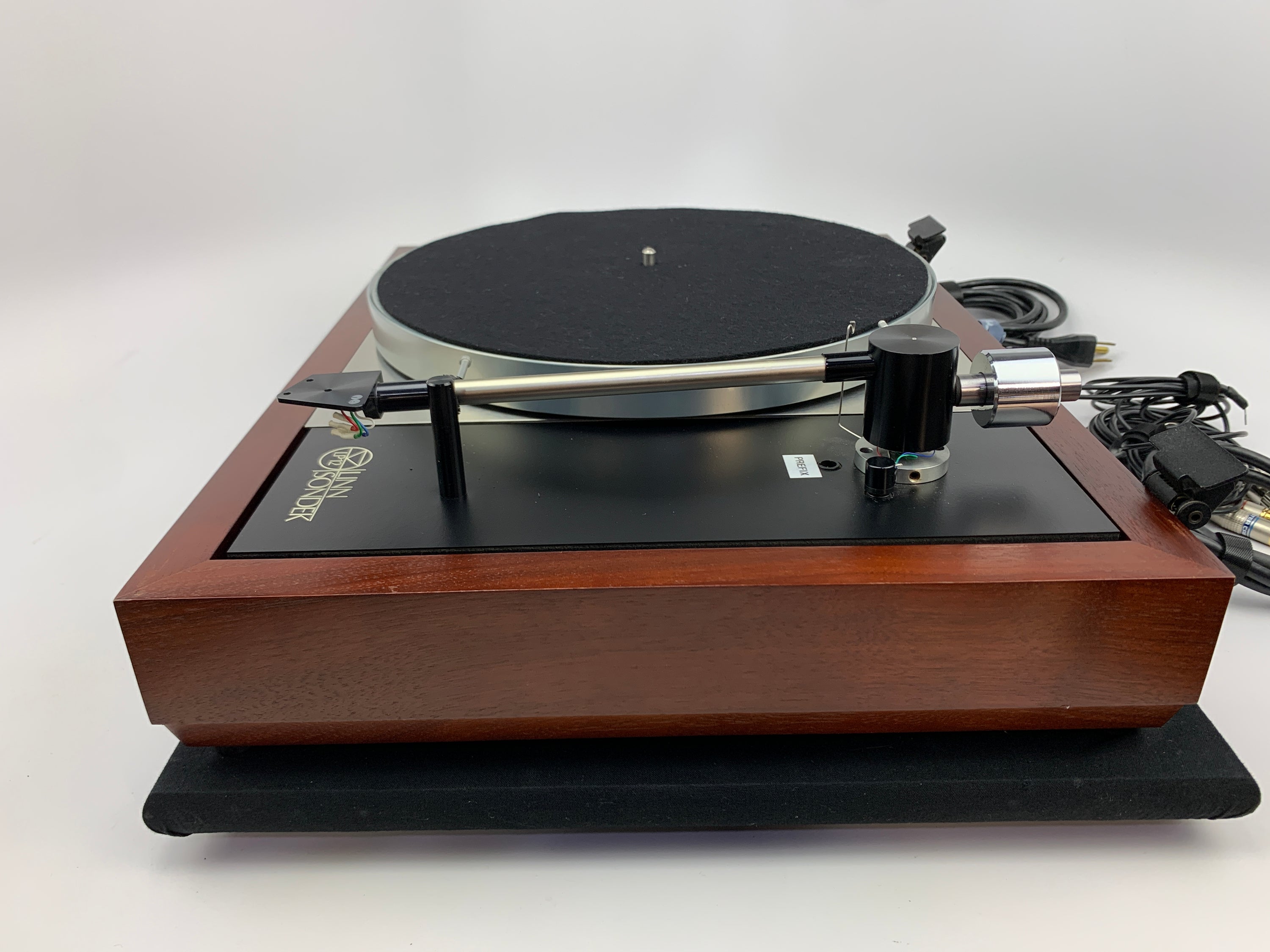 LINN SONDEK LP12 25TH ANNIVERSARY EDITION W/NAIM AUDIO PREFIX PREAMP & NAIM ARO UNI PIVOT TONEARM AND HERCULES POWER SUPPLY