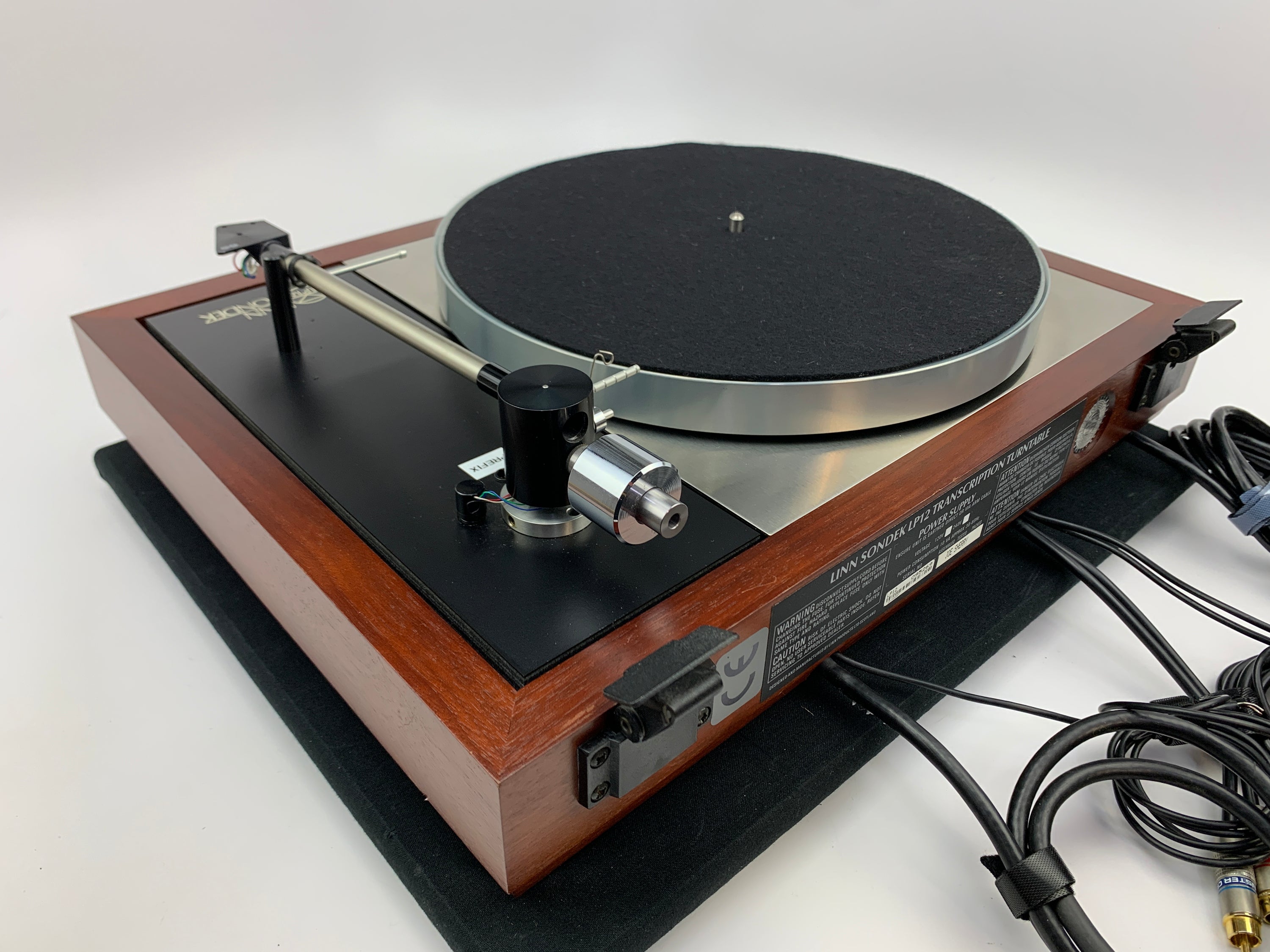 LINN SONDEK LP12 25TH ANNIVERSARY EDITION W/NAIM AUDIO PREFIX PREAMP & NAIM ARO UNI PIVOT TONEARM AND HERCULES POWER SUPPLY