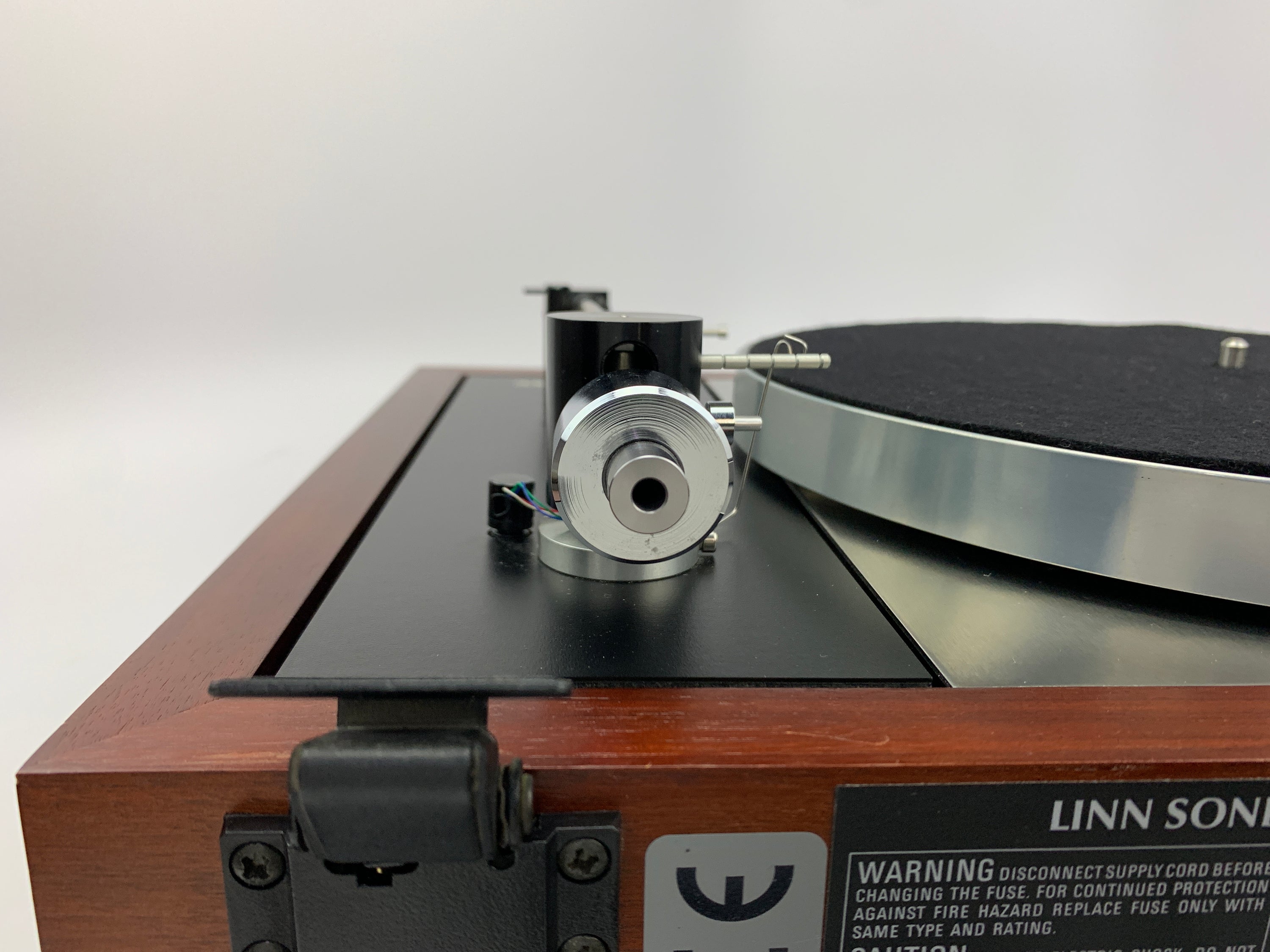 LINN SONDEK LP12 25TH ANNIVERSARY EDITION W/NAIM AUDIO PREFIX PREAMP & NAIM ARO UNI PIVOT TONEARM AND HERCULES POWER SUPPLY