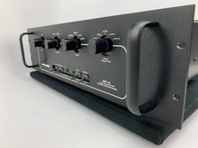 Load image into Gallery viewer, AUDIO RESEARCH SP-8 PREAMP W/PHONO BLACK FACEPLATE