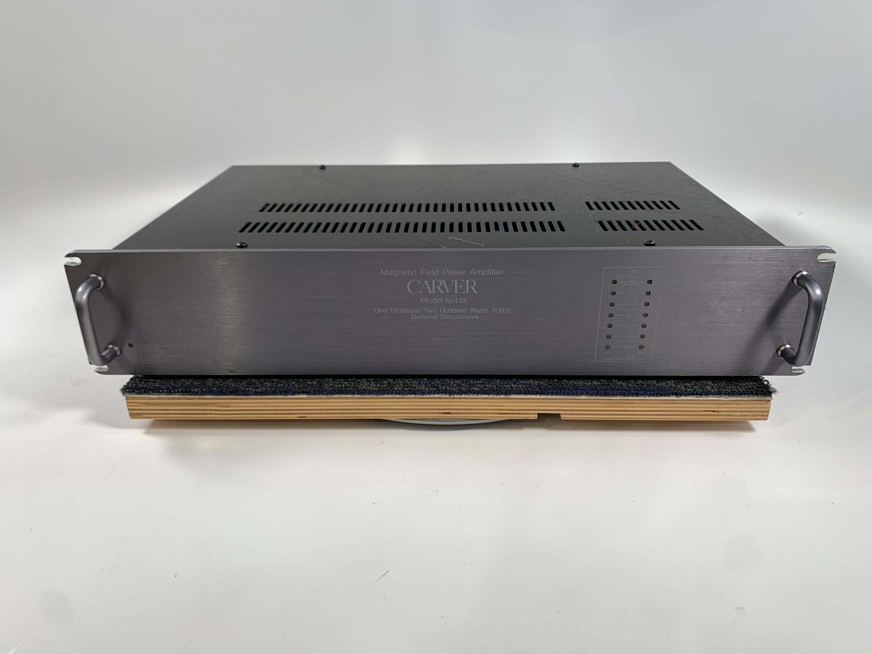 Carver M-1.5t Magnetic Field Amplifier