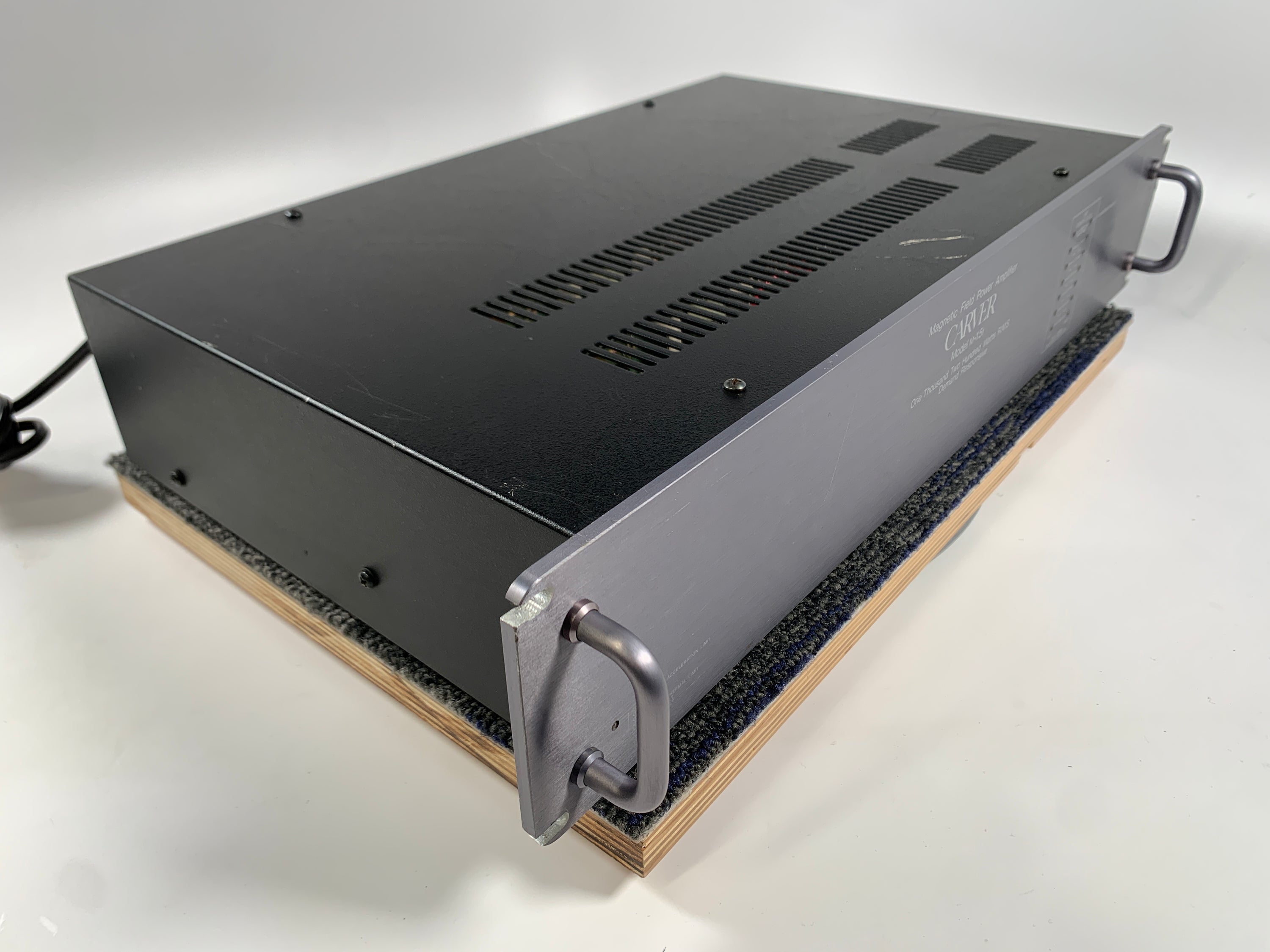 Carver M-1.5t Magnetic Field Amplifier