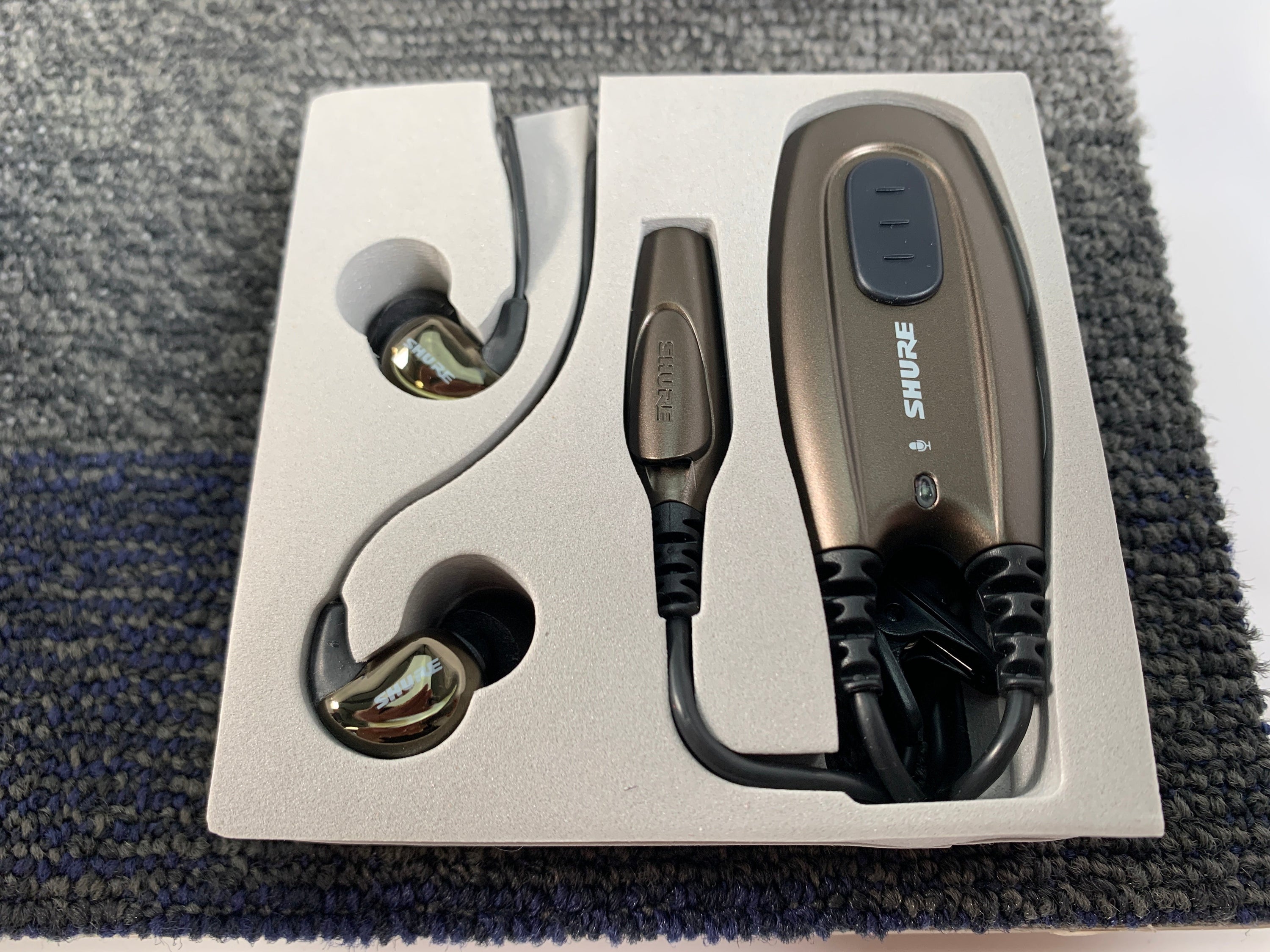 Shure E500-PTH Sound Isolating Earphones