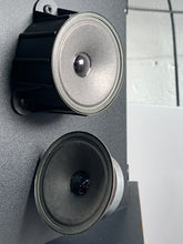 Load image into Gallery viewer, Bose 4.2 Series II Speakers