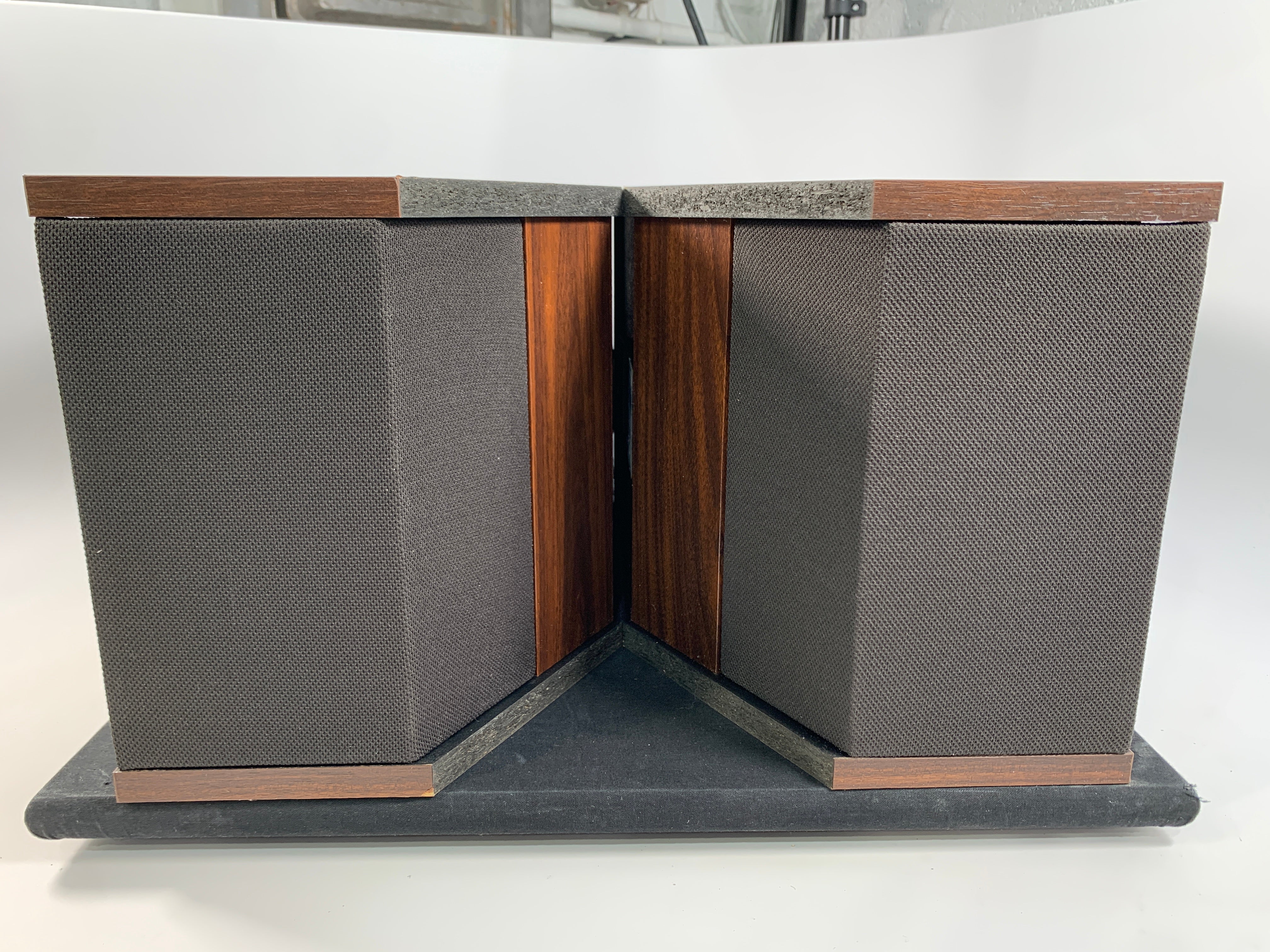 Bose 201 Series II Bookshelf Speakers – Record Mart HiFi