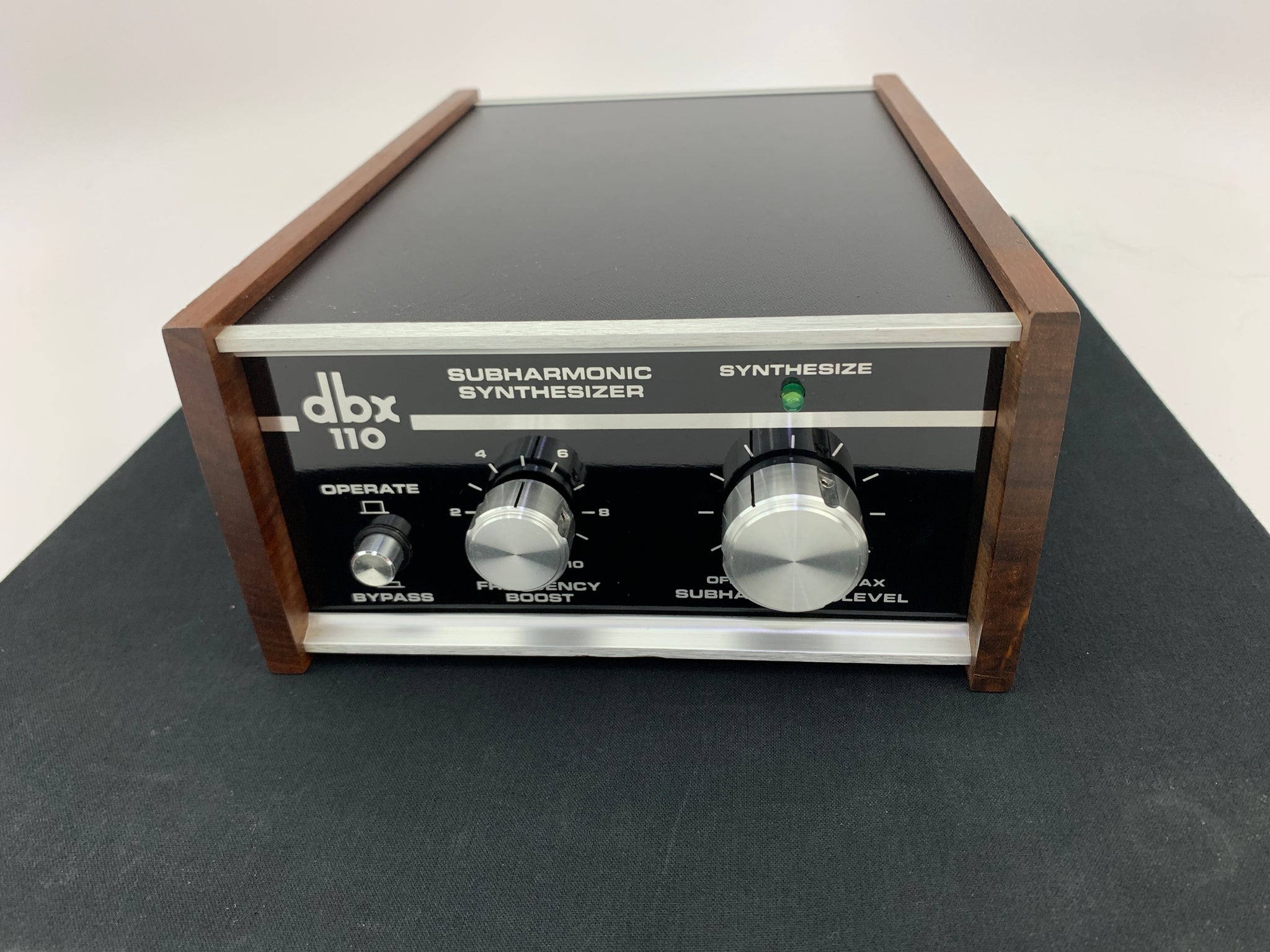 DBX MODEL 110 SUBHARMONIC SYNTHESIZER – Record Mart HiFi