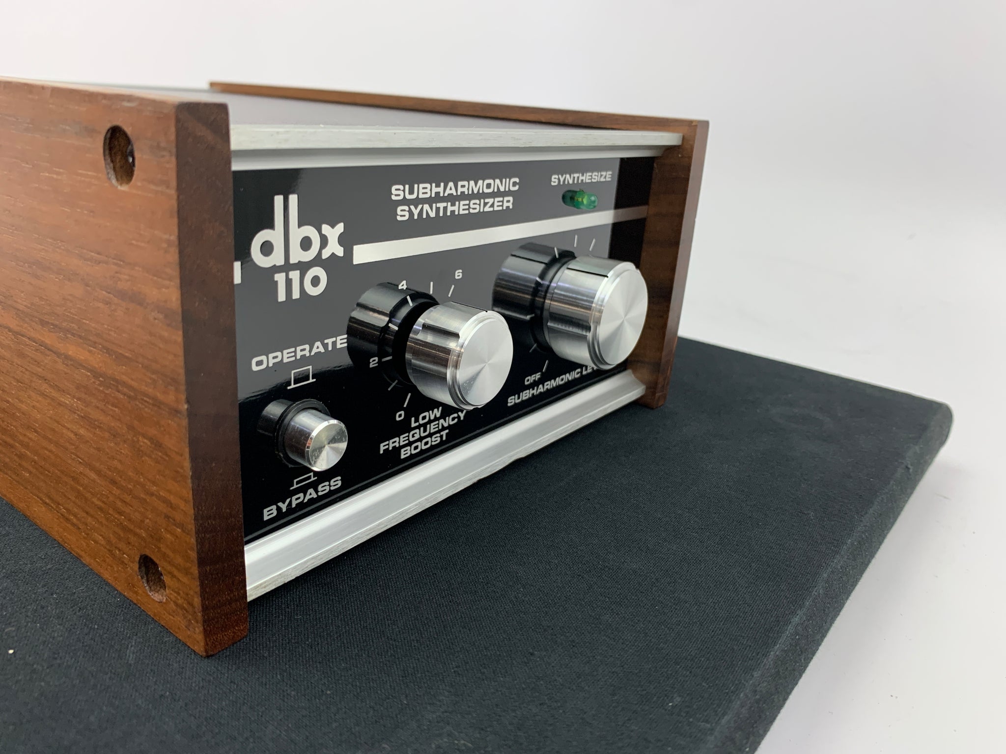 DBX MODEL 110 SUBHARMONIC SYNTHESIZER – Record Mart HiFi