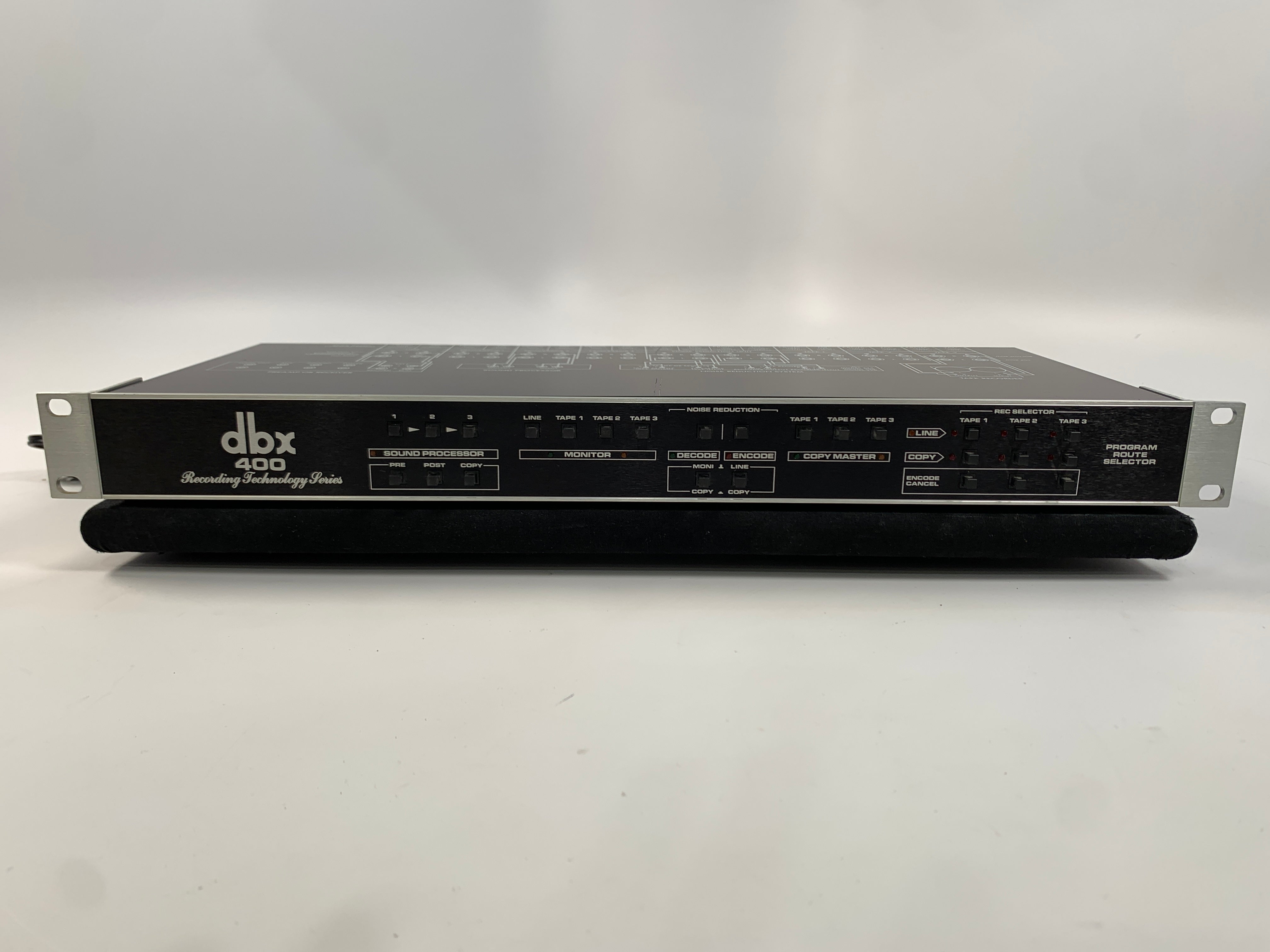 DBX 400 Program Route Selector w/rack mount ears – Record Mart HiFi
