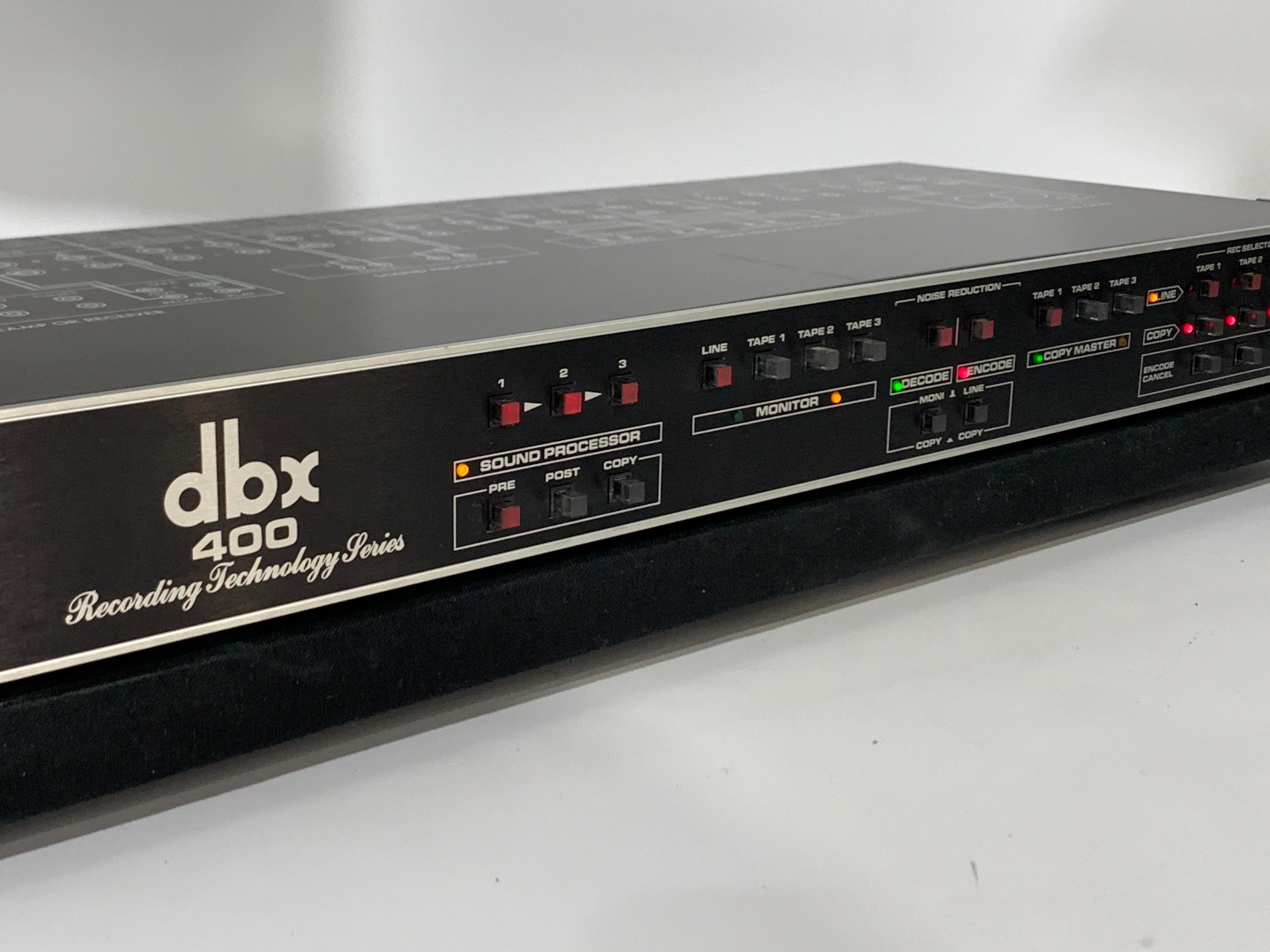 DBX 400 Program Route Selector w/rack mount ears