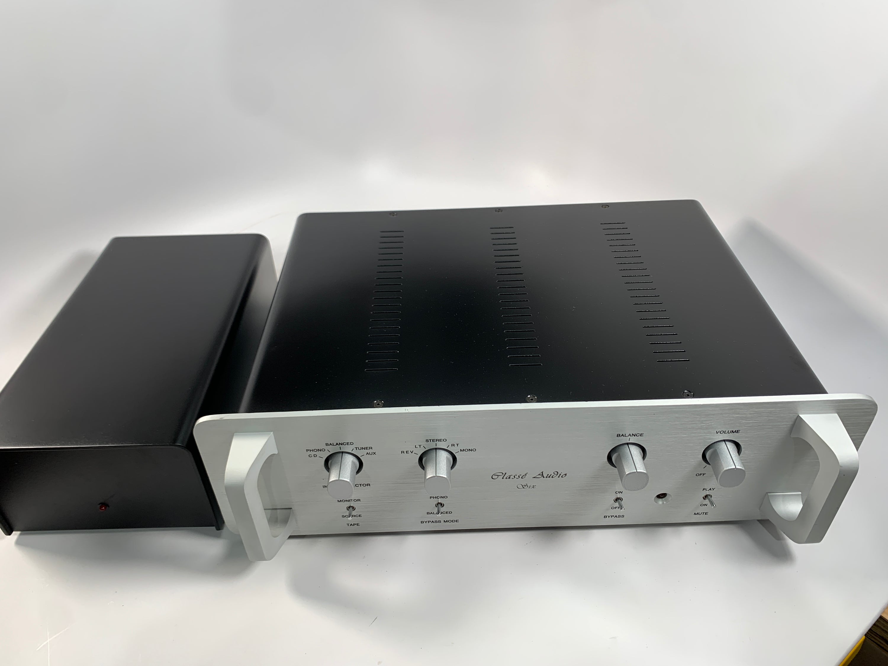 Classe Audio Six Preamplifier Model 6R w/phono stage