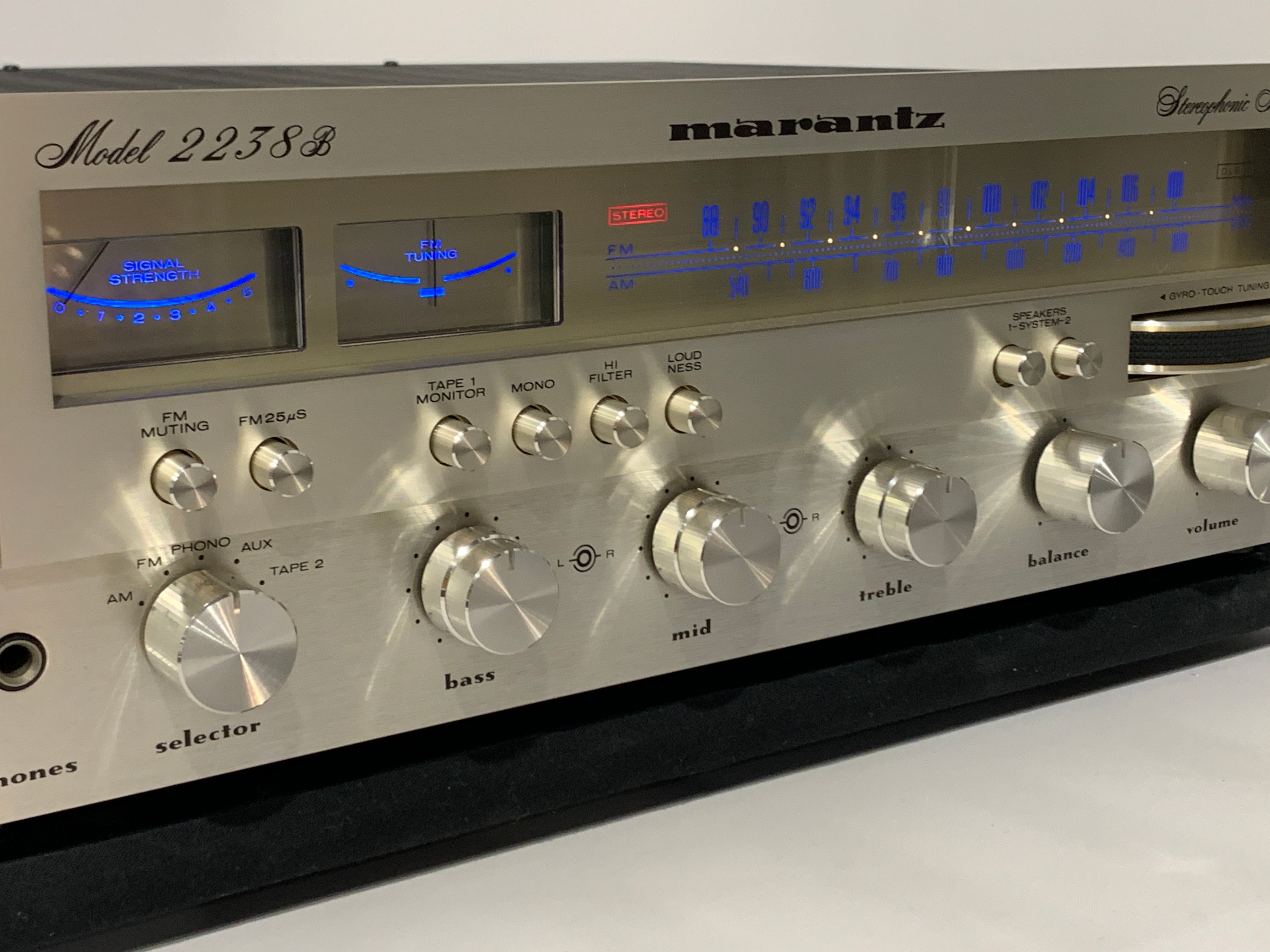 Marantz 2238B Stereophonic Receiver