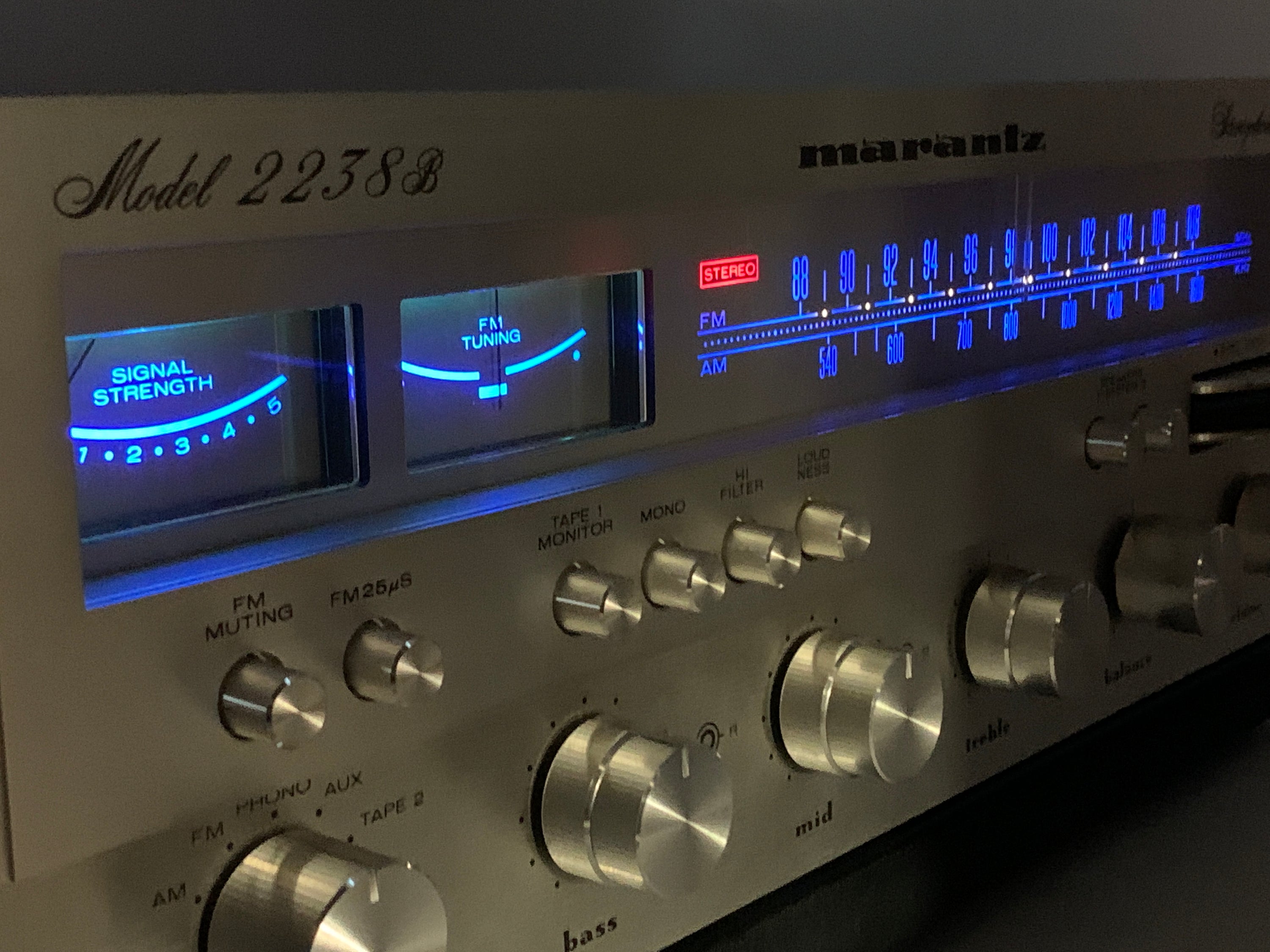 Marantz 2238B Stereophonic Receiver