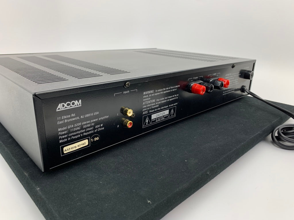 ADCOM GFA 5200 AMPLIFIER