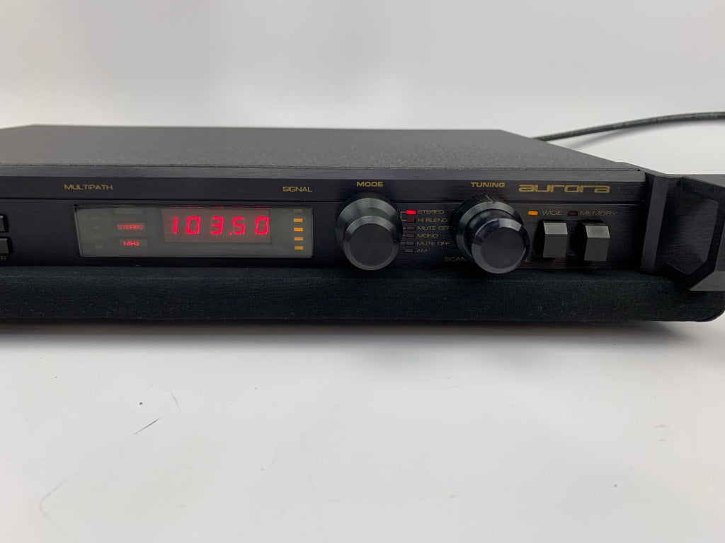 SUMO AURORA AM/FM DIGITAL TUNER W/RACK HANDLES