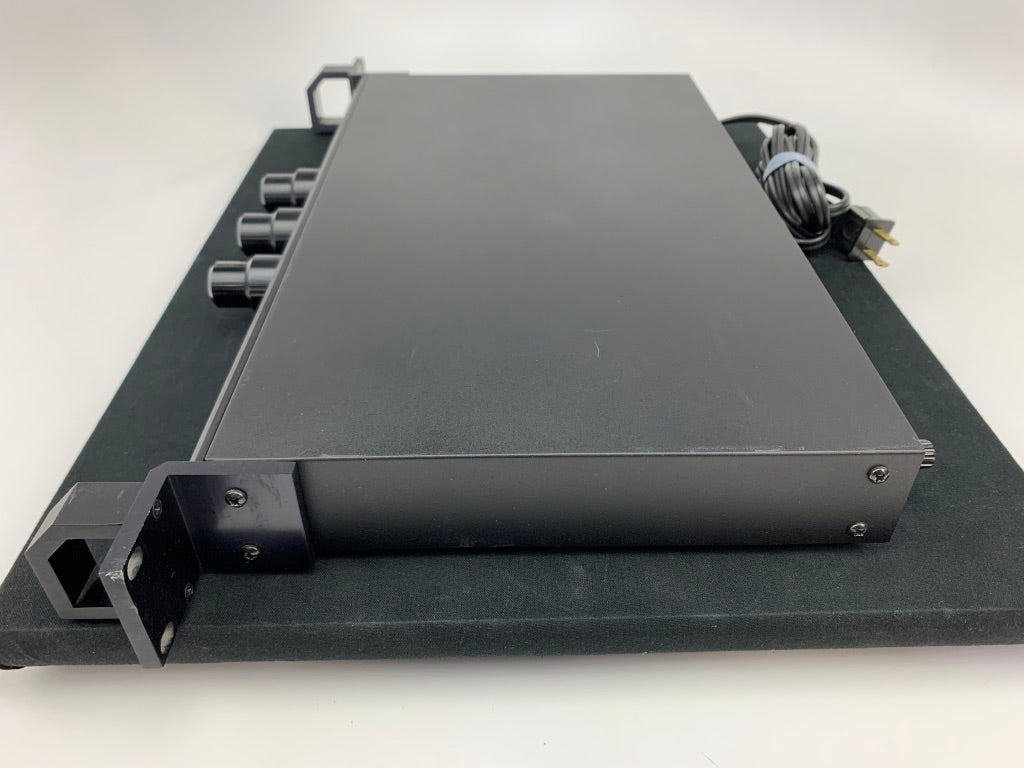 SUMO ATHENA PREAMP W/PHONO STAGE