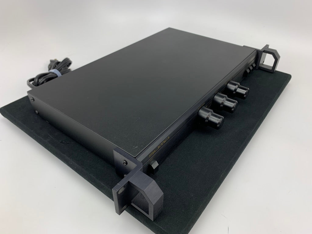 SUMO ATHENA PREAMP W/PHONO STAGE