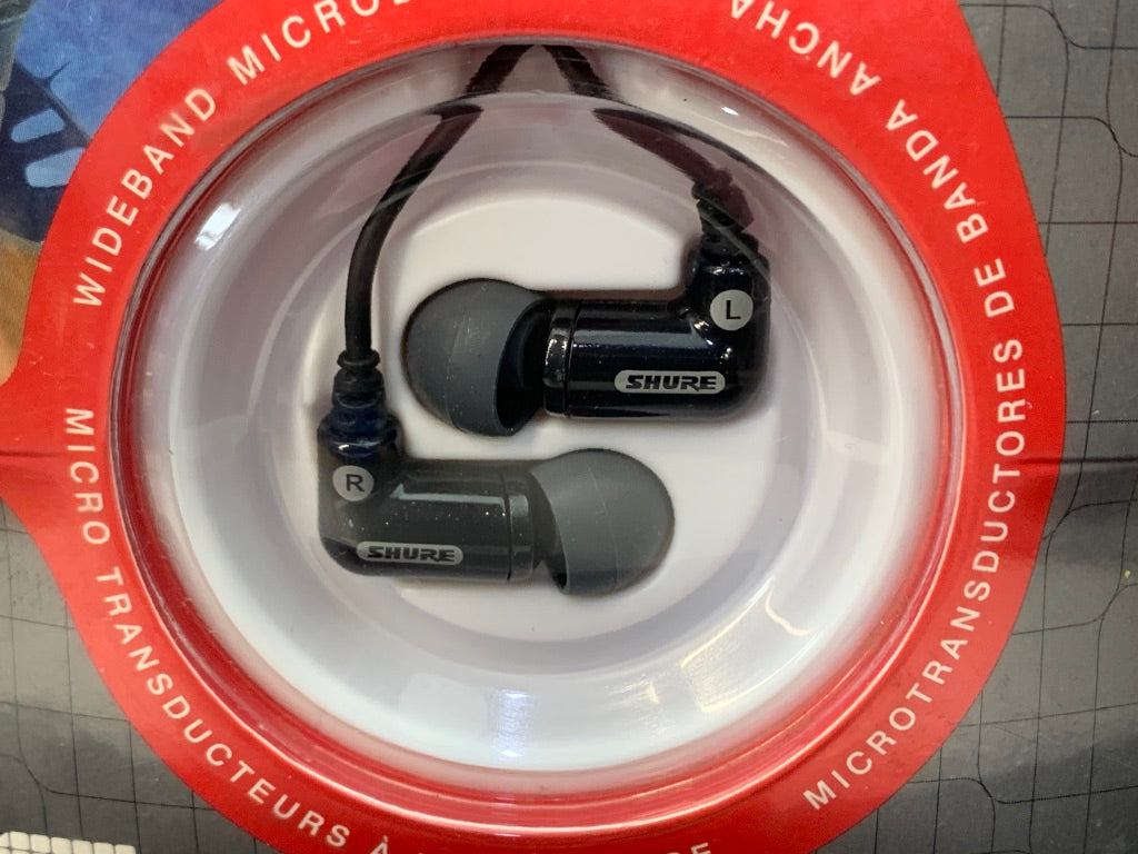 SHURE E3G HEADPHONES WITH WIDEBAND MICRODRIVERS